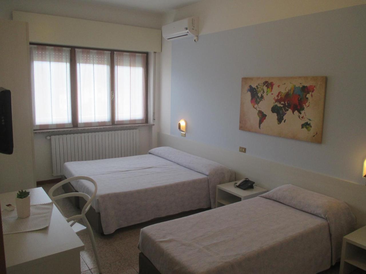 Hotel O'Scugnizzo 2 贝卢诺 外观 照片