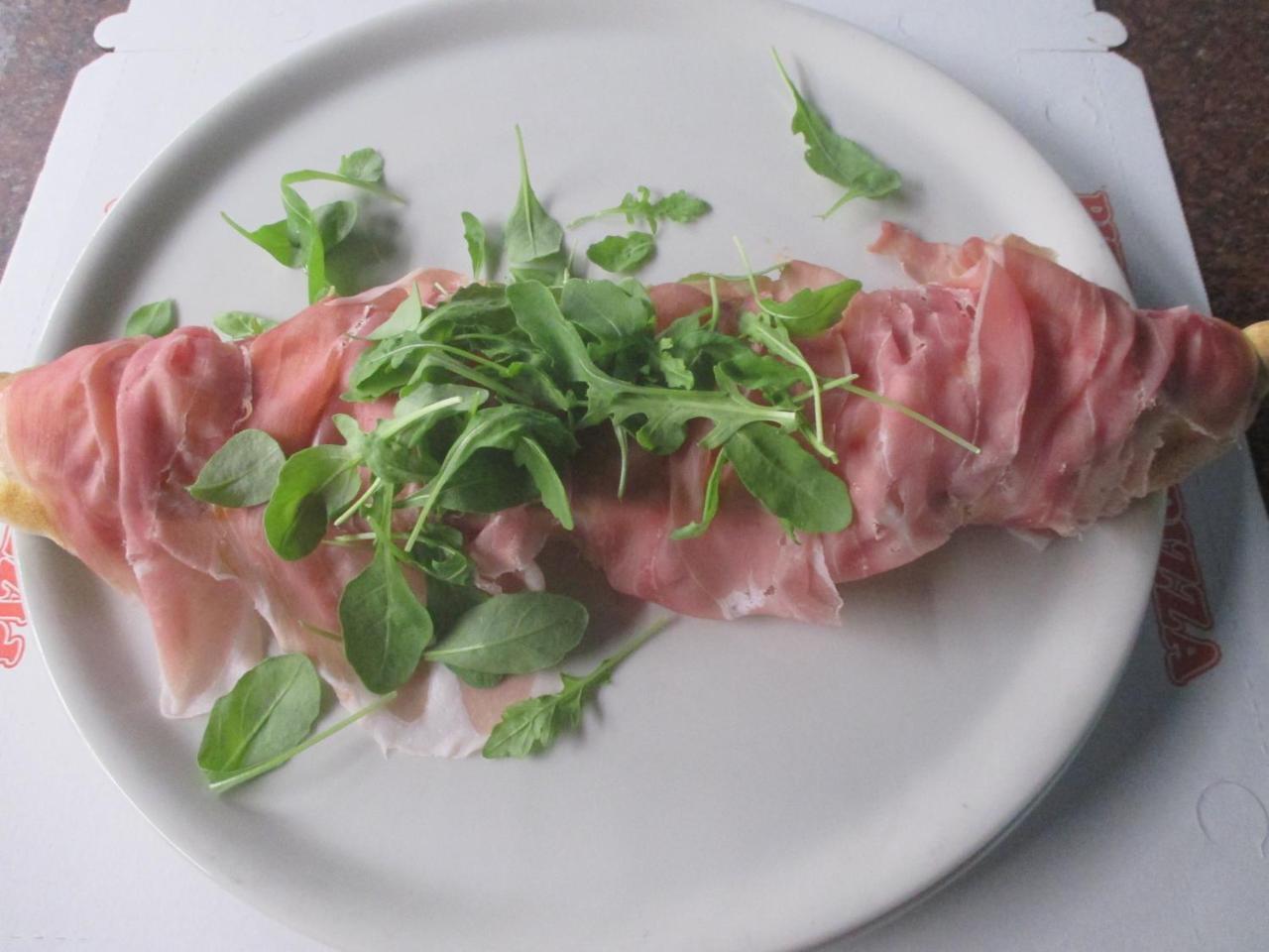 Hotel O'Scugnizzo 2 贝卢诺 外观 照片